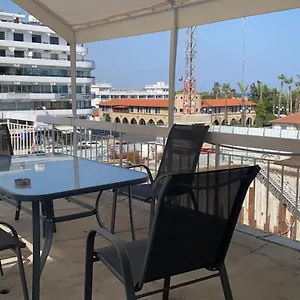 https://unique-city-hostel-100-meters-from-beach.protaras-cy-hotels.com
