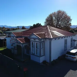 Jack's Backpackers Hostel